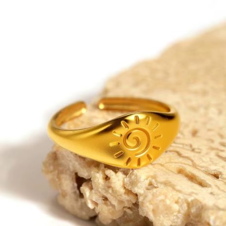 Vintage Geometric Vortex Ring -Gold
